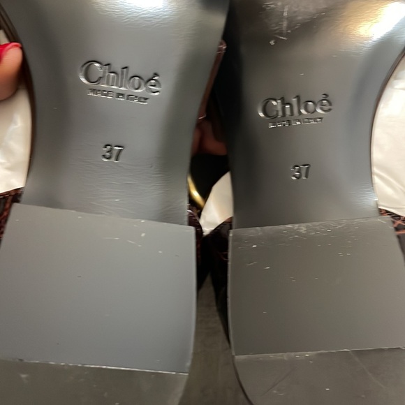 Chloe Daisy Mixed Leather Strappy Sandals - Picture 9 of 9